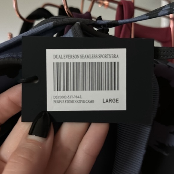 Darc Sport Seamless Sports Bra - Picture 2 of 6